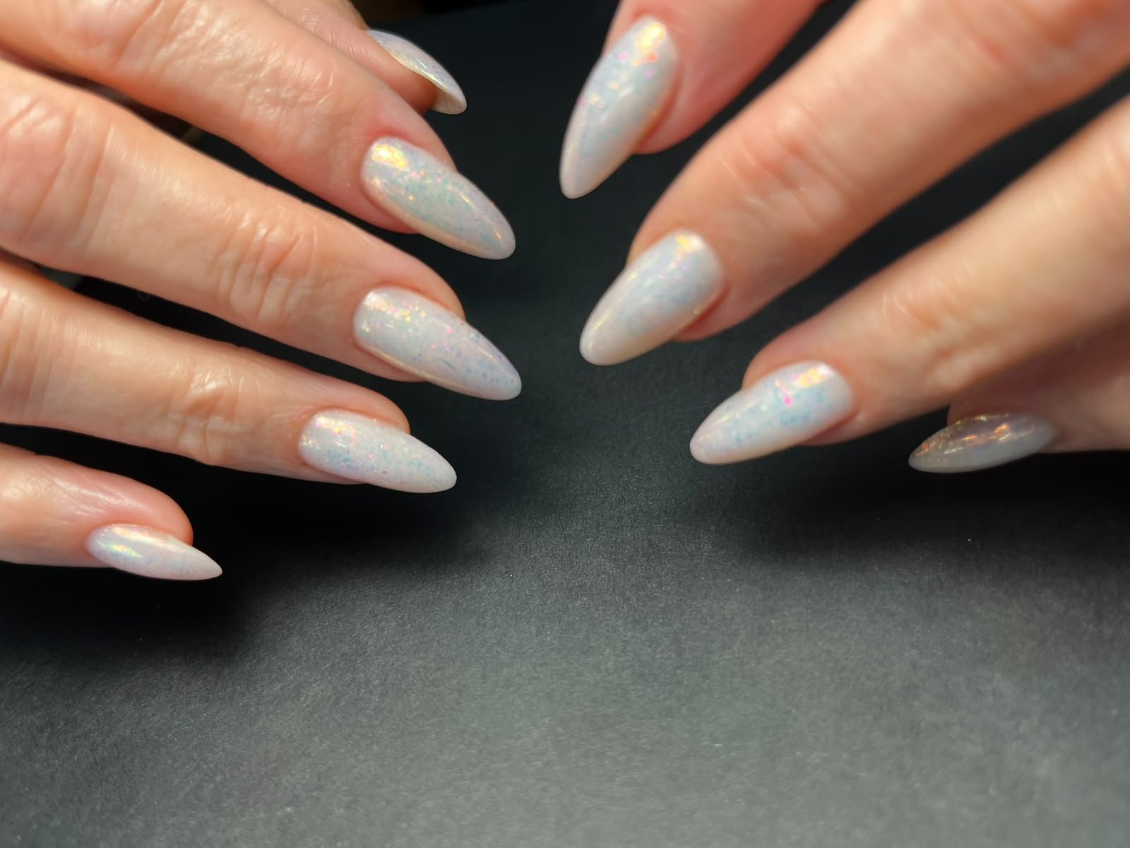 Blue horizontal manicure composition